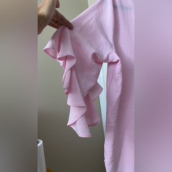 NWT Vince Camuto Ruffled Flutter Sleeve Blouse Pink Size Small - Picture 4 of 9